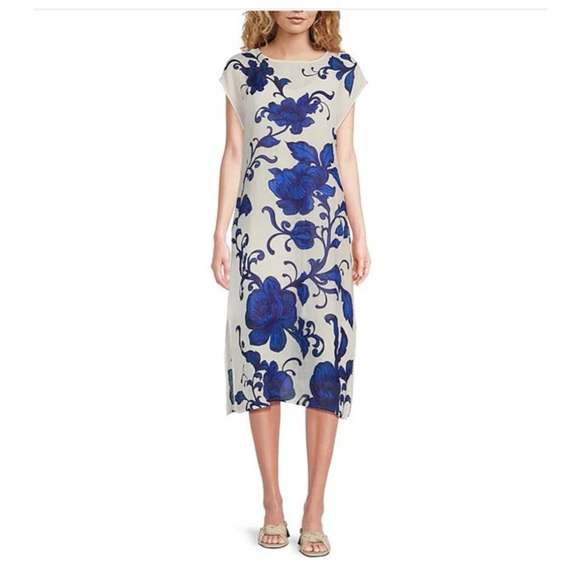 Johnny was Camila floral print round neck short sleeve side slit shirt dress